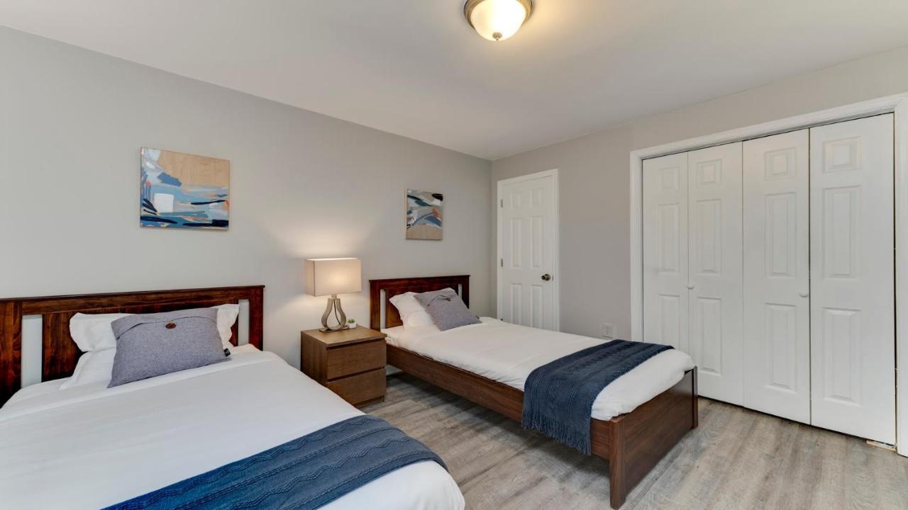 Stylish 3Br 3Ba Colonial House By Cozysuites الإسكندرية، فيرجينيا المظهر الخارجي الصورة